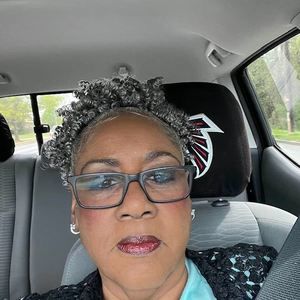 Meet your Posher, Sharine